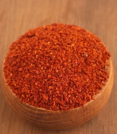 Doğal Antep ipek pul biber baharatı - Capsicum annuum L.