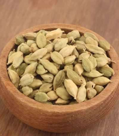Kakule Elettaria cardamomum doğal aromatik baharat ürünü